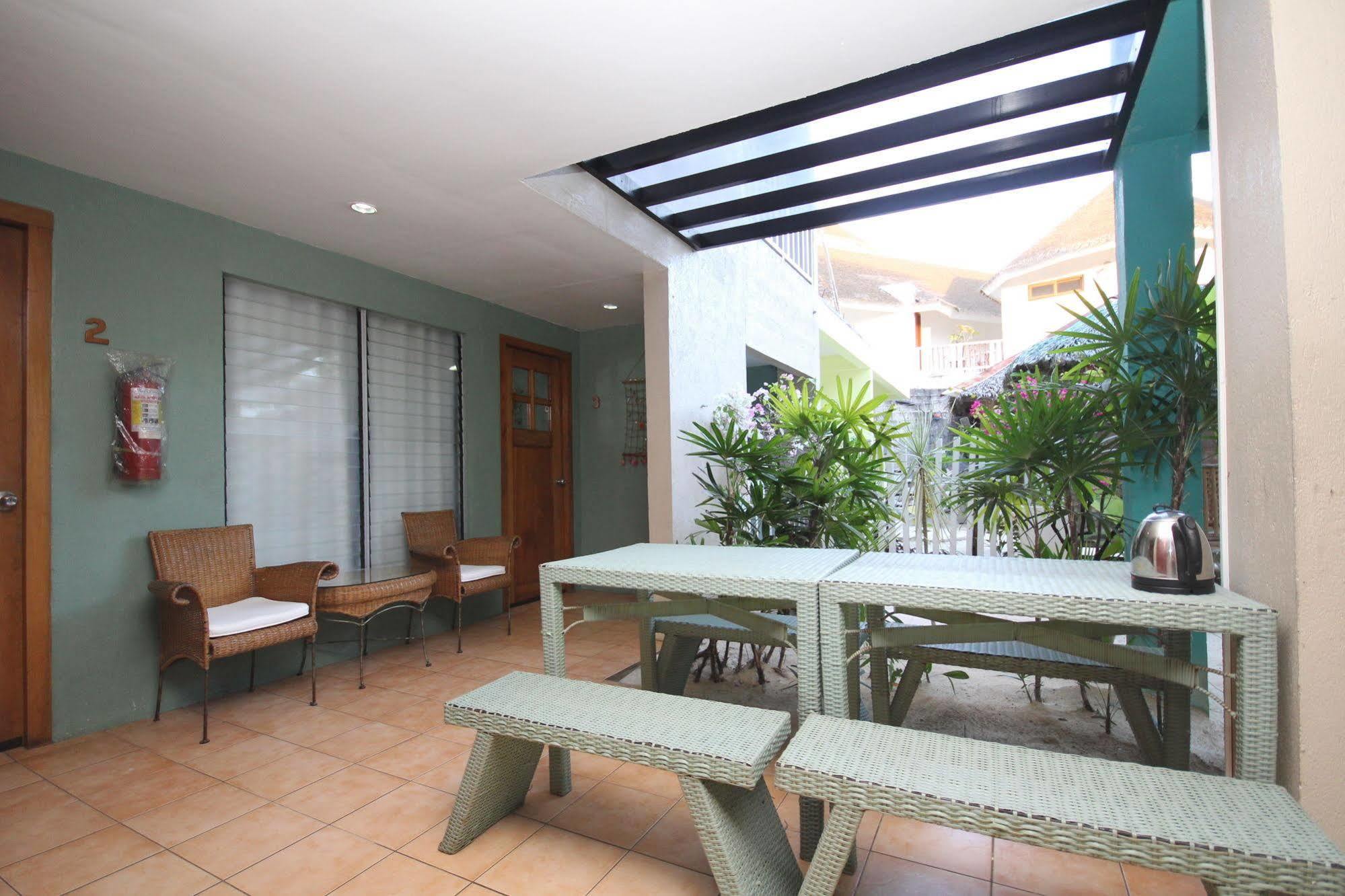 Mr Holidays Hotel Balabag  Exterior photo